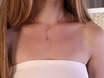 Stripchat Live Sex of Mary_Bradley