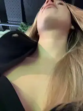 Stripchat Live Porn of SashaCatt