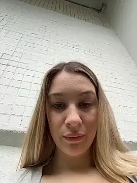 Stripchat Free Porn Cam of SashaCatt
