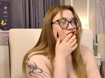Stripchat Sex Cam of Nancy_Mooree
