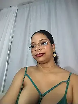Stripchat Watch Live Sex Cams of KATALINA_SANTANA_