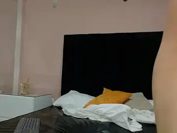 Stripchat Adult Webcam of MILA_AND_COTI