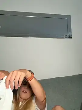 Stripchat Live Sex of Strongqueen