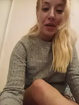 Stripchat Watch Live Sex Cams of Lili_Valkova