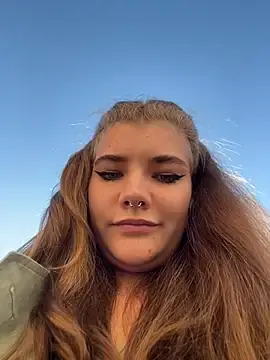 Stripchat Free Live Porn of Holy_Tereza