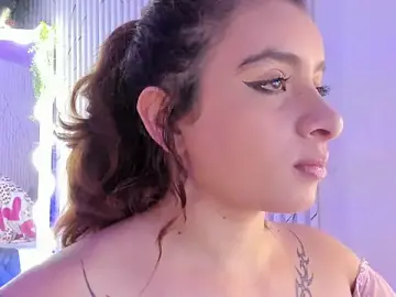Stripchat Free Porn Cam of Naomy_tay1