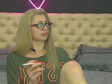 Stripchat Watch Live Sex Cams of AuraMIlf