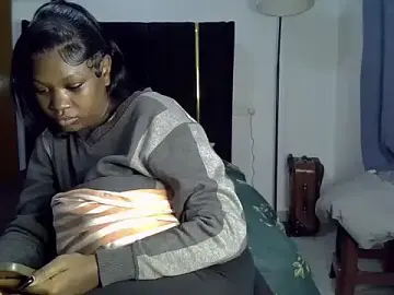Stripchat Free Live Porn of Ebony_caramell