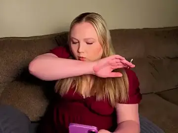 Stripchat Sex Chat of PhatAssBlond