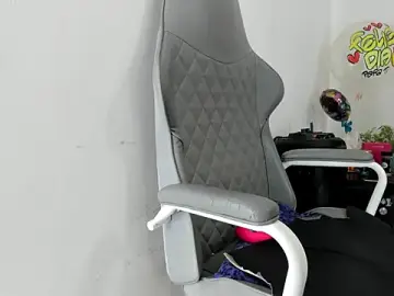 Stripchat Free Porn Cam of anawatson