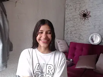 Stripchat Free Porn Cam of Evagirl69