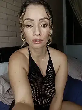 Stripchat Live Sex of Loly_Horny