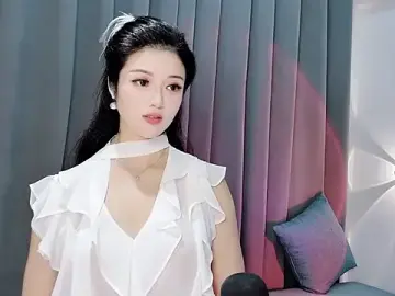 Stripchat Adult Webcam of Momo-Wow