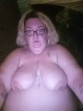 Stripchat Sex Chat of diosacurvy1984