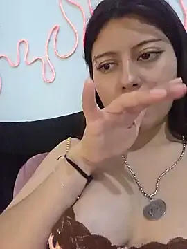Stripchat Watch Live Sex Cams of Alissun_
