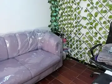 Stripchat Sex Cam of Amy_hoy69