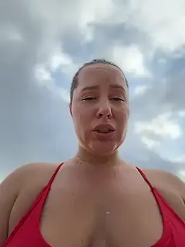 Stripchat Free Live Porn of Mona_Plus
