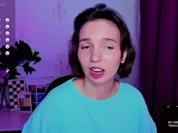 Stripchat Sex Cam of KindHazelHere_