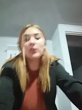 Stripchat Sex Cam of katty_42