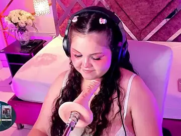Stripchat Adult Webcam of ShylySweet