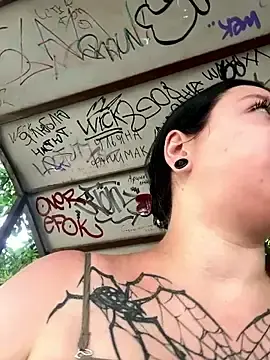 Stripchat Sex Cam of AlishaOfThorns