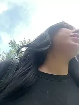 Stripchat Live Sex Cam of AlishaOfThorns