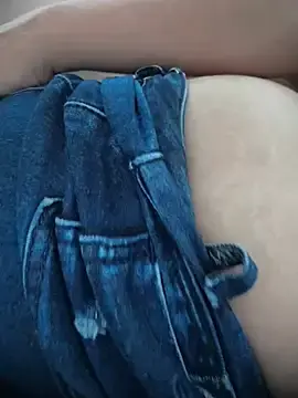 Stripchat Live Sex Cam of __IRIS__