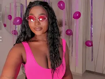 Stripchat Best live sex cam show of SavannahStorm