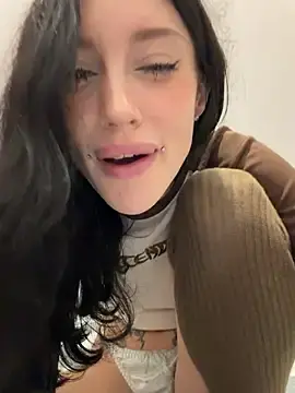 Stripchat Adult Webcam of Melissa_crazy