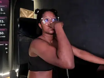 Stripchat Best live sex cam show of connywellss