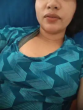 Stripchat Free Porn Cam of Yara0k
