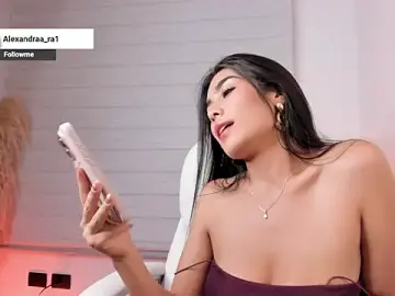 Stripchat Free Live Porn of Alexandra_ra