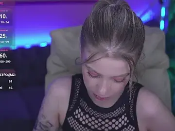 Stripchat Live Sex Cam of SunnyLay