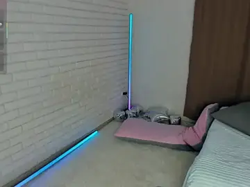 Stripchat Free Live Porn of KayleenCurtis