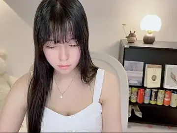 Stripchat Live Porn of Onechestnut