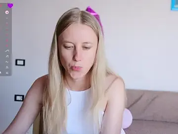 Stripchat Free Live Porn of AngeelLina