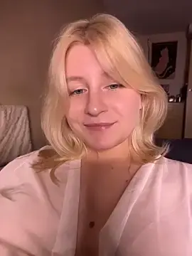 Stripchat Private Sex Chat of Flora_LifeSecret