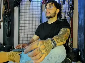 Stripchat Free Porn Cam of Twisted_Fantasy
