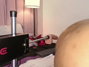 Stripchat Live Sex of HallyBans