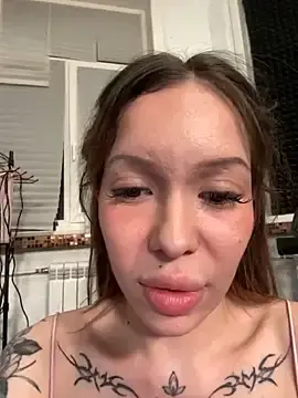 Stripchat Live Sex Cam of babydolll