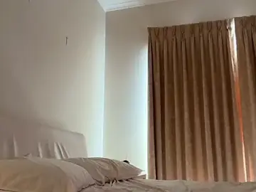 Stripchat Live Sex Cam of sieeena