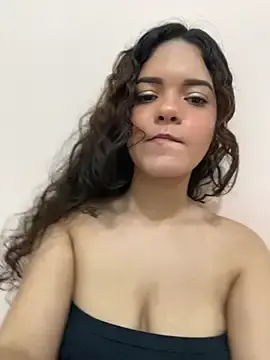 Stripchat Adult Webcams of BranquinhaRj177