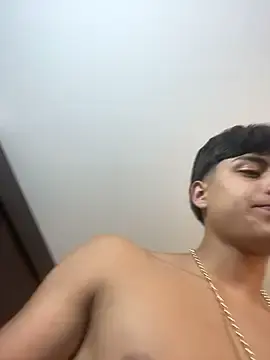 Stripchat Private Sex Chat of Lander_Cruz