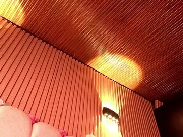 Stripchat Best Webcam of Milu_carbajal_x