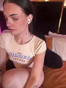 Stripchat Nude Webcam of KarissaChantelle