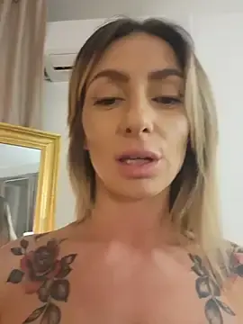 Stripchat Free Porn Cam of SofiaLace