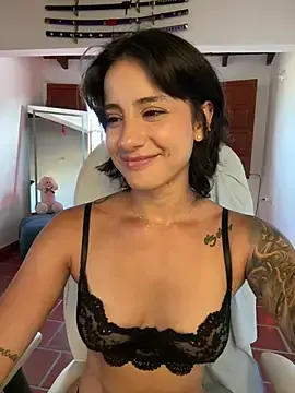 Stripchat Nude Webcam of Ale_Lewis