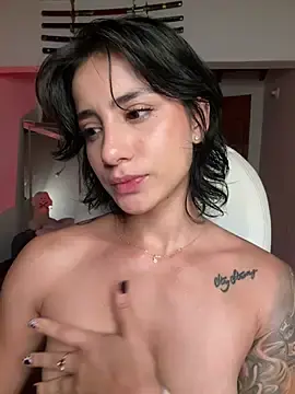 Stripchat Live Sex Cam of Ale_Lewis