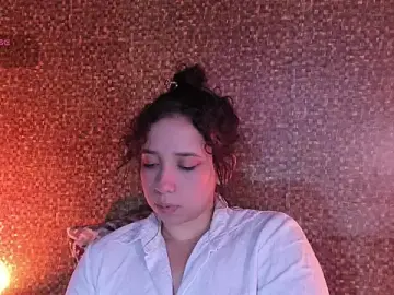 Stripchat Live Sex Cam of Apartment28