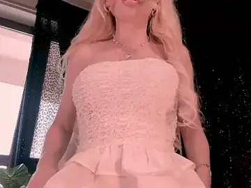 Stripchat Free Porn Cam of blond3bab3